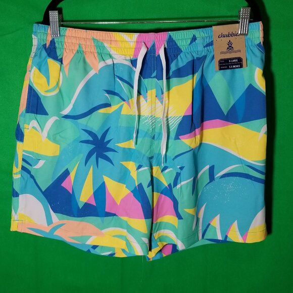 Chubbies Swim Trunks Men XL 5.5 Inches Wave Dasher Shark Tooth Pattern Colorful - Picture 1 of 6